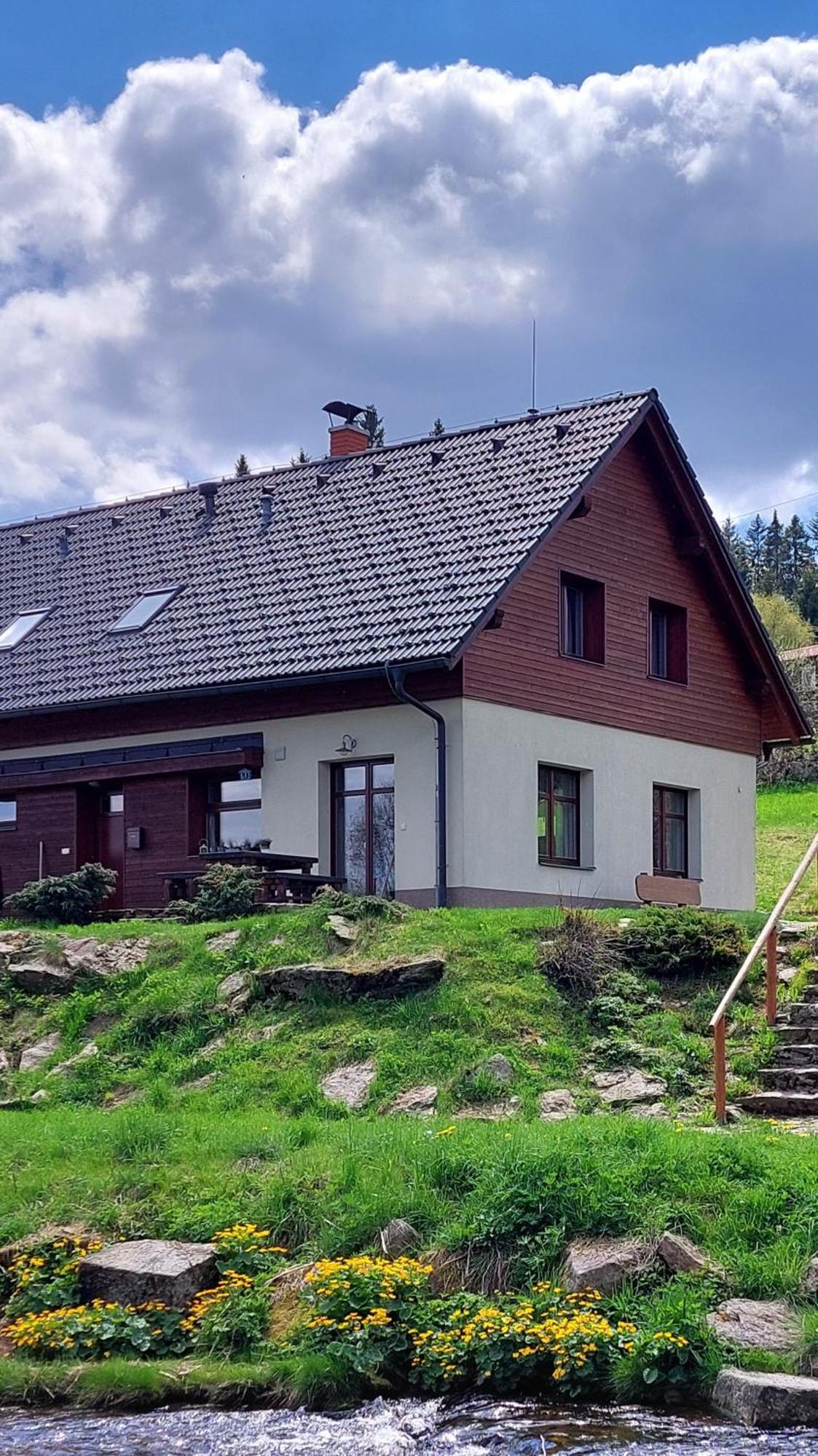 Wellness Chata Rosnatka Kvilda Exterior foto